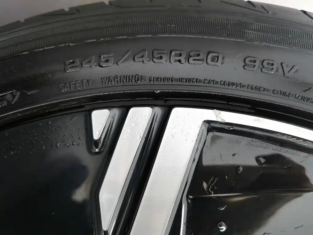 Geely Boyue L — миниатюра 24