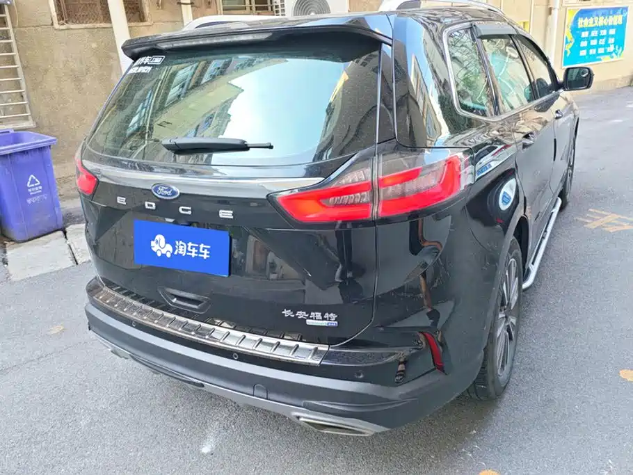 Ford Edge — миниатюра 3