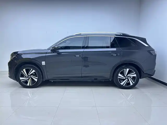 Volkswagen Tavendor 2023 380TSI R-Line