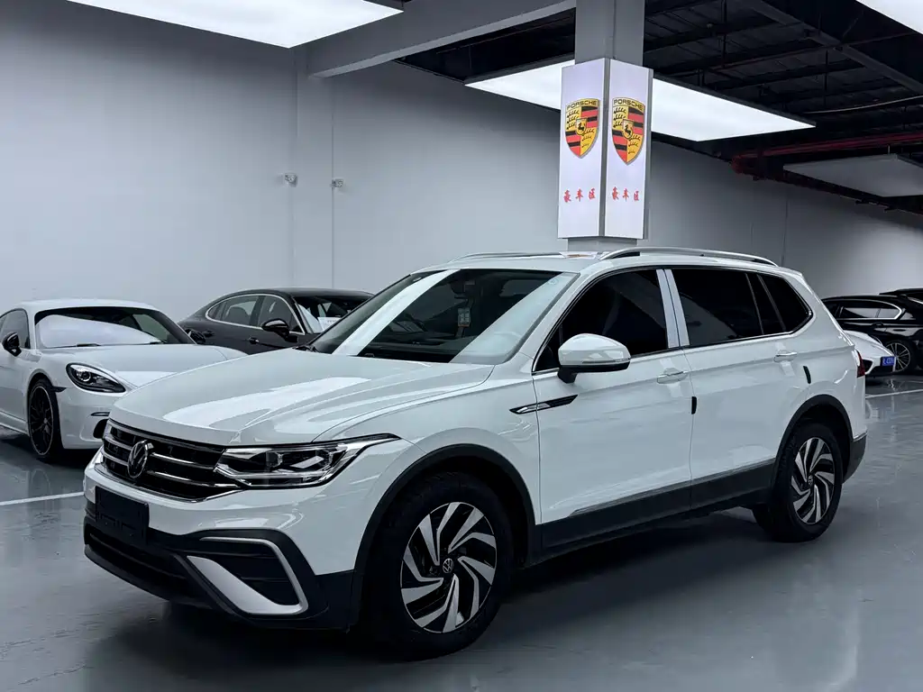 Volkswagen Tiguan L 2023