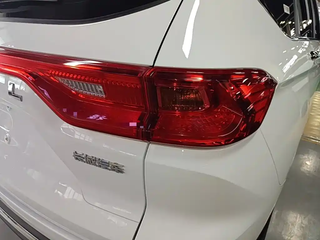 Haval M6 2023 PLUS 1.5T DCT Luxury