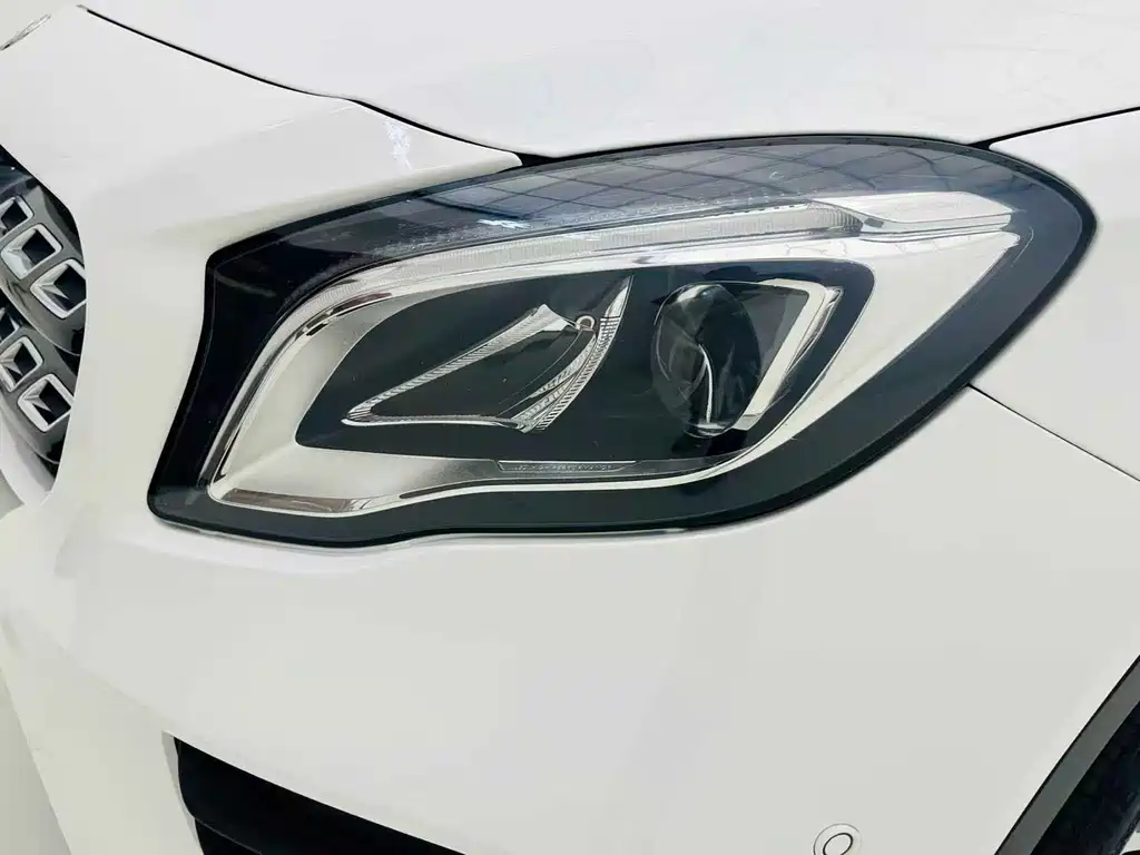 Mercedes-Benz GLA — миниатюра 15