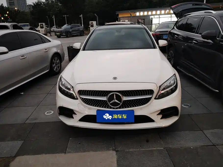 Mercedes-Benz C-Class — миниатюра 2