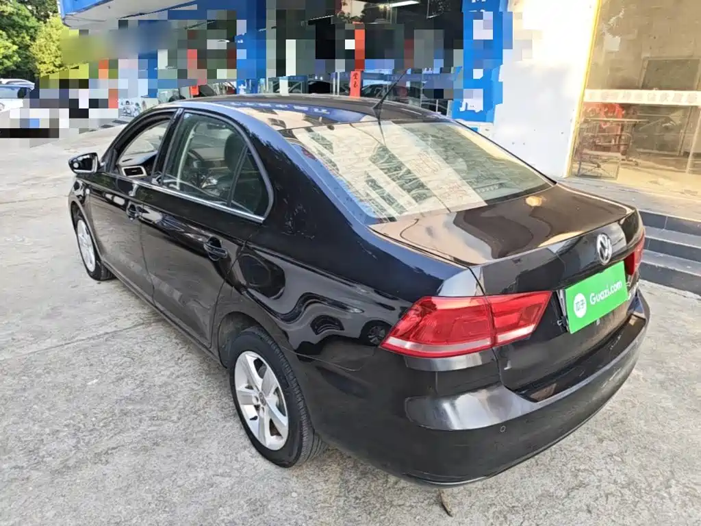 Volkswagen Santana — миниатюра 5