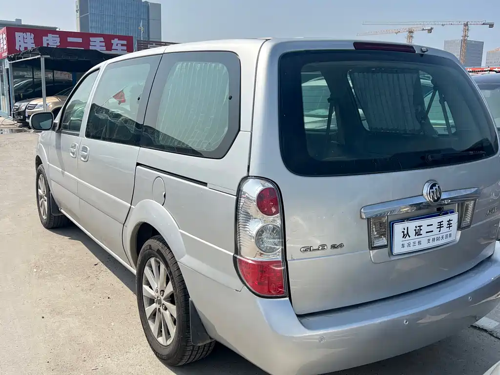 Buick GL8 2013 2.4L Comfort