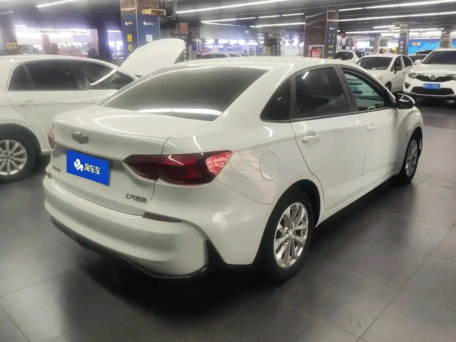 Chevrolet Monza — миниатюра 3