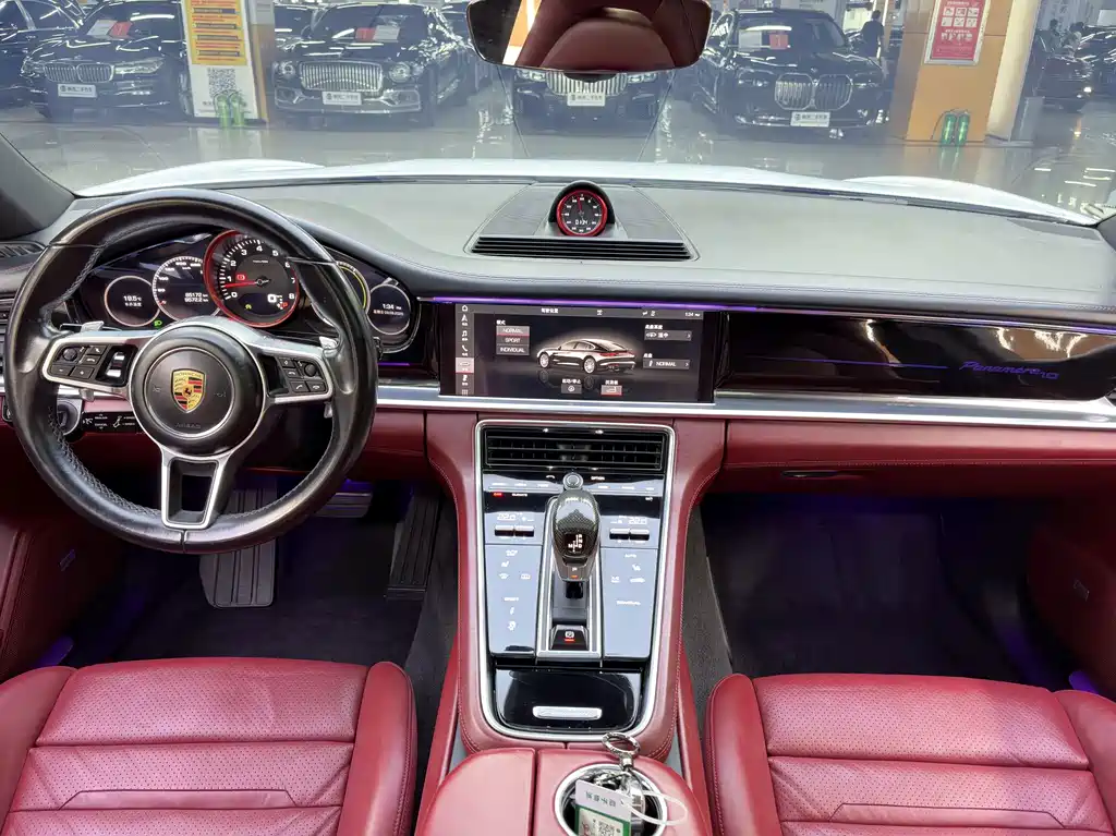 Porsche Panamera — миниатюра 10