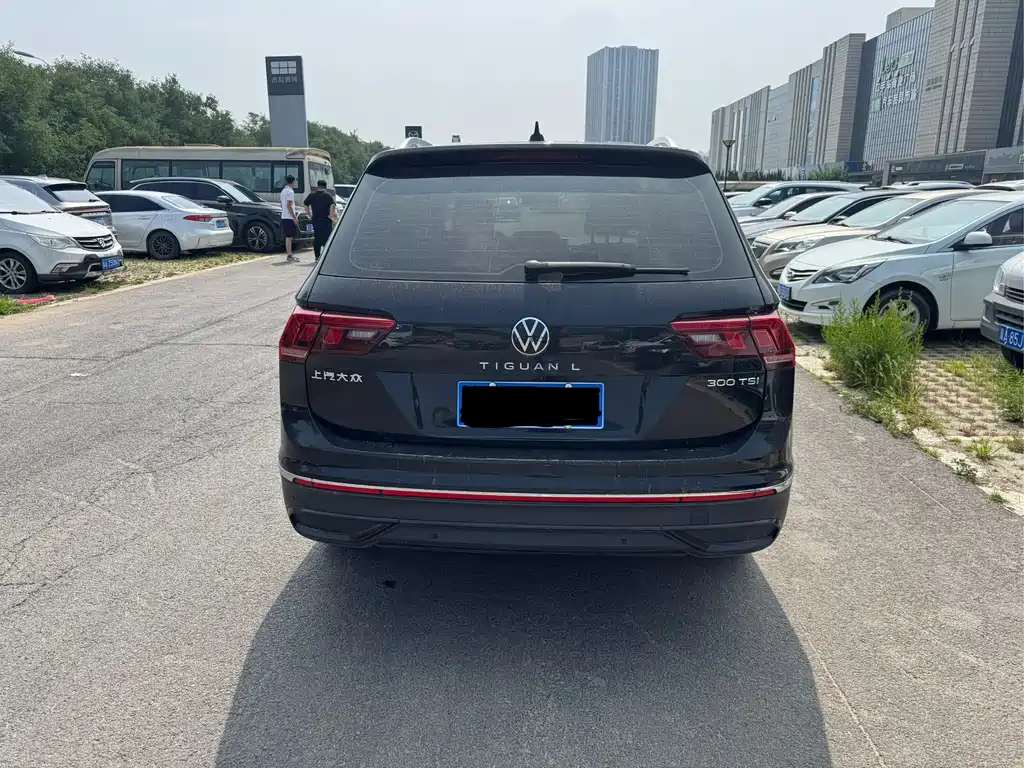 Volkswagen Tiguan L L 2024 300TSI AT