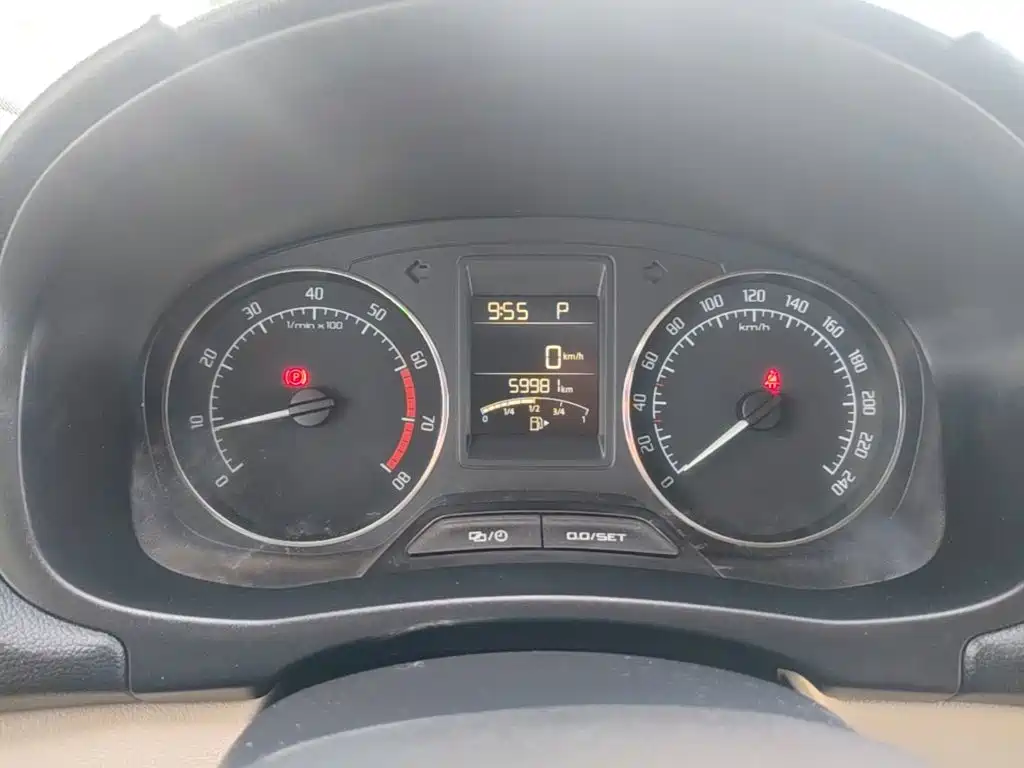 Skoda Fabia — миниатюра 12