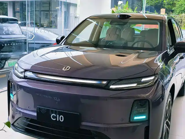 Leapmotor C10