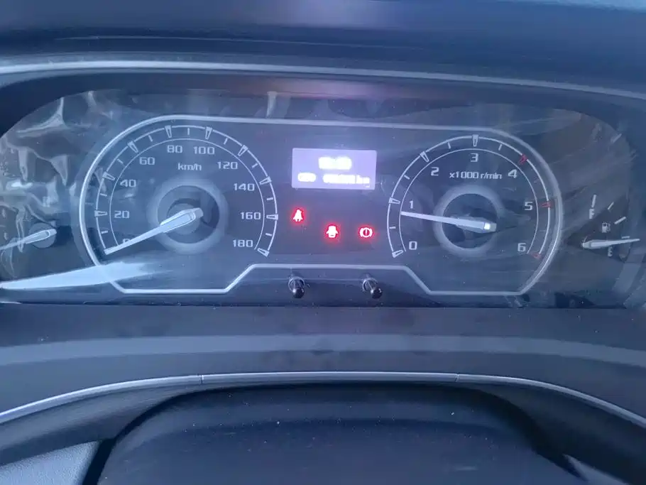 MAXUS V80 — миниатюра 14