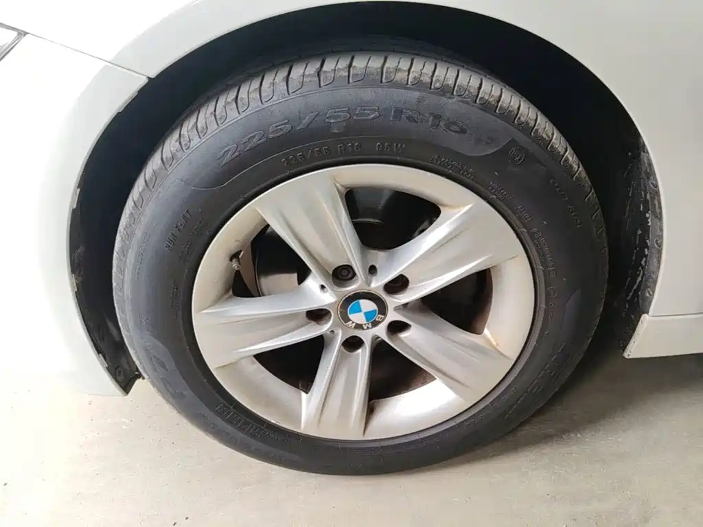 BMW 3 Series — миниатюра 23