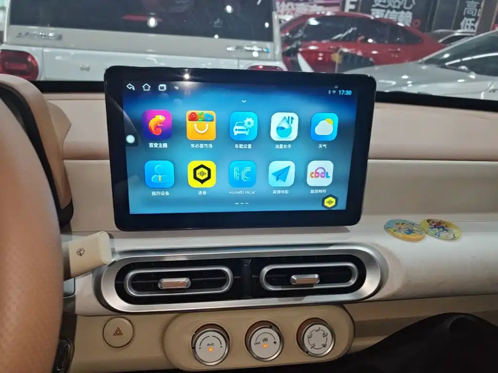 Wuling MINIEV — миниатюра 13