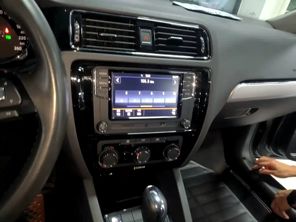 Volkswagen Sagitar — миниатюра 13