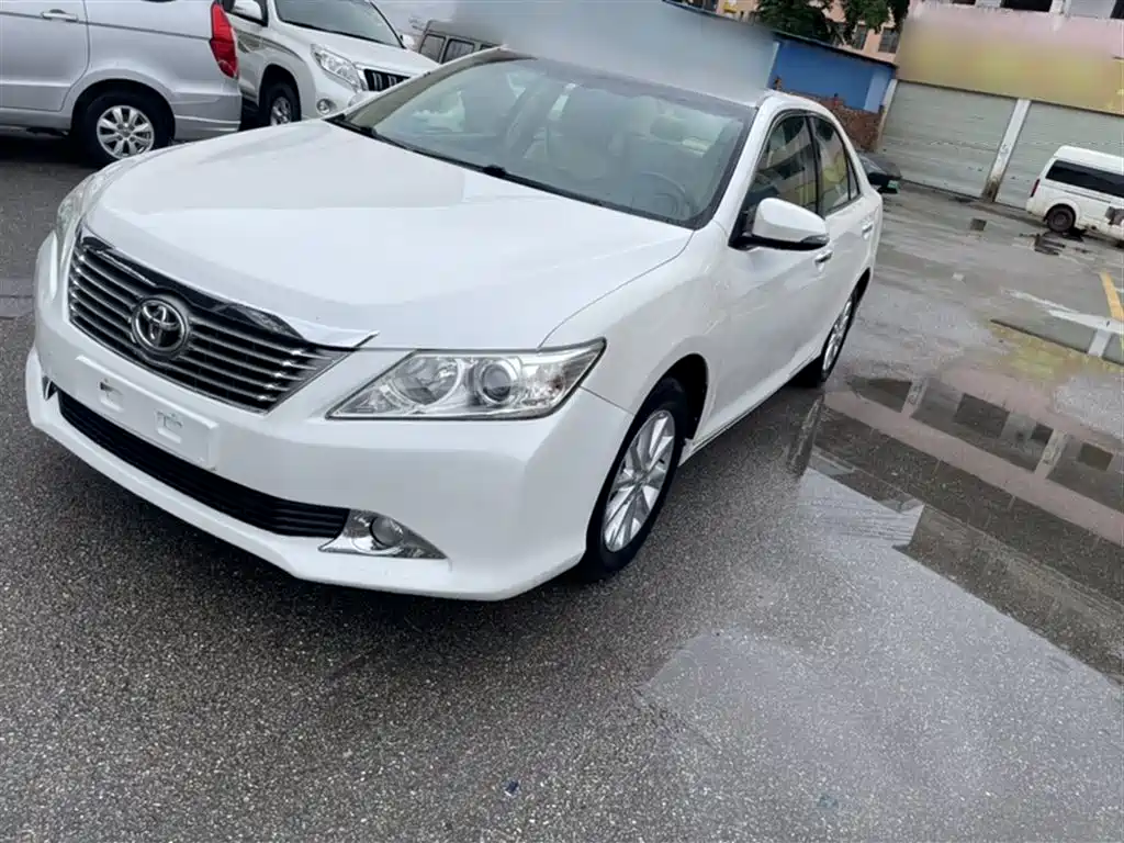 Купить Toyota Camry