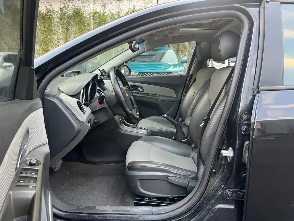 Chevrolet Cruze — миниатюра 9