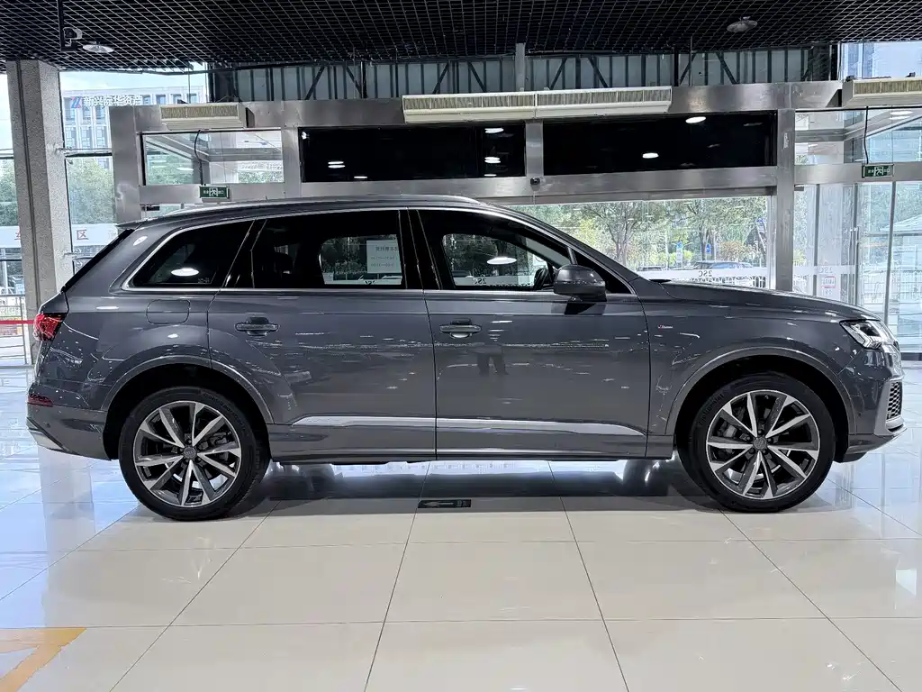 Audi Q7 — миниатюра 18