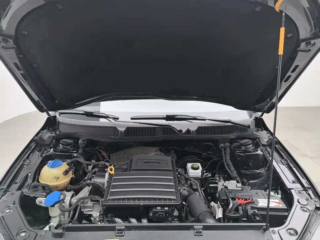 Volkswagen Lavida — миниатюра 6