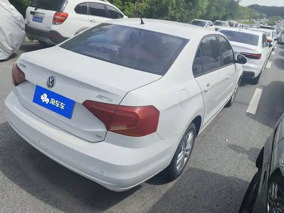 Volkswagen Jetta — миниатюра 3
