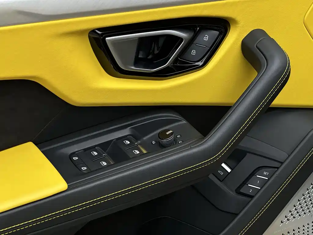 Lamborghini Urus 2022 4.0T V8