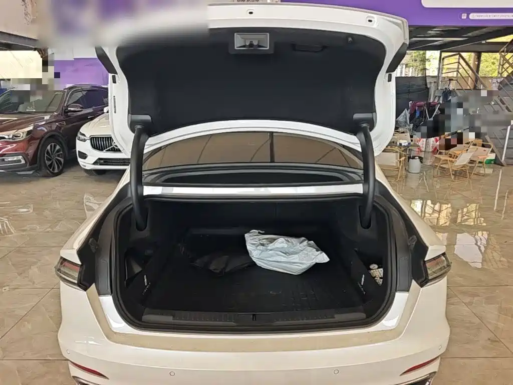 Lincoln Z — миниатюра 19