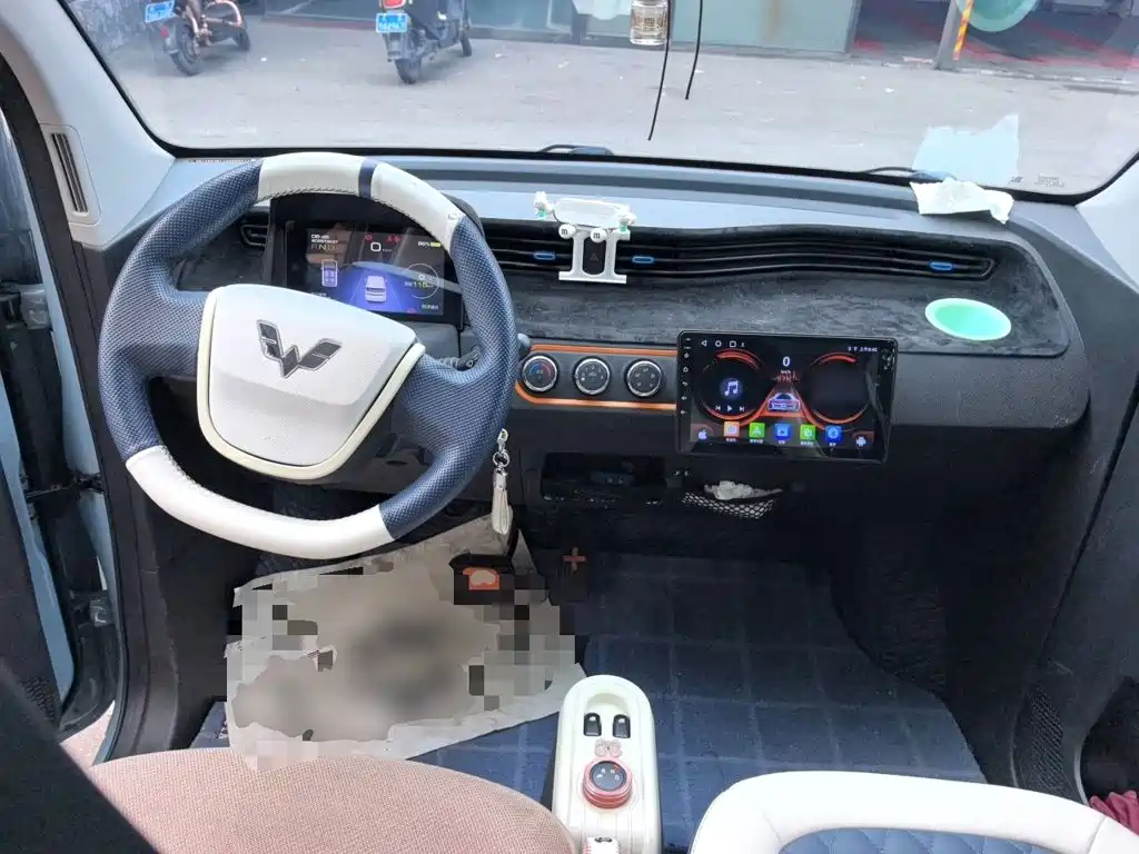 Wuling MINIEV — миниатюра 10