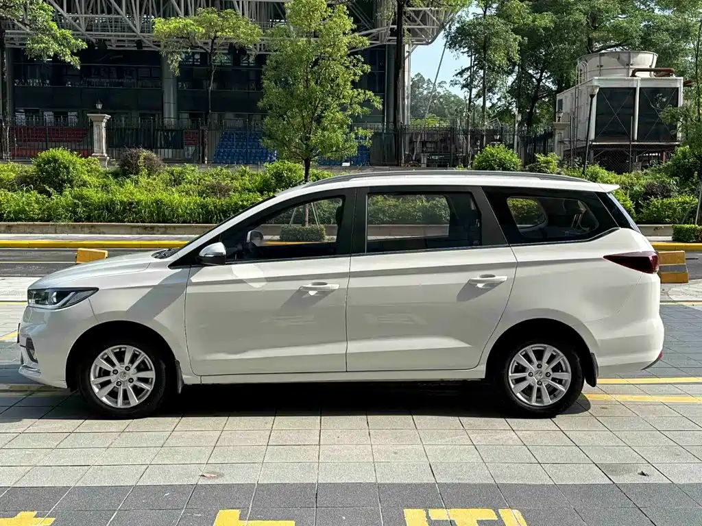 Baojun 360 — миниатюра 6