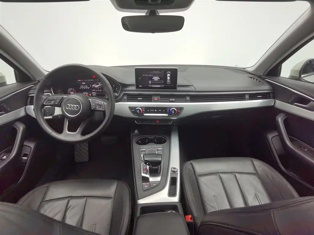 Audi A4L 2019 40 TFSI Fashion V