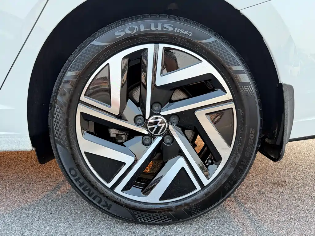 Volkswagen Sagitar — миниатюра 27