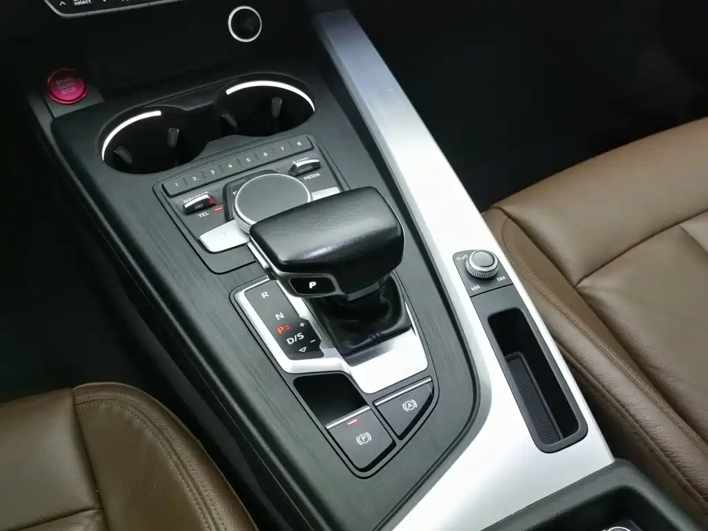 Audi A4L — миниатюра 13
