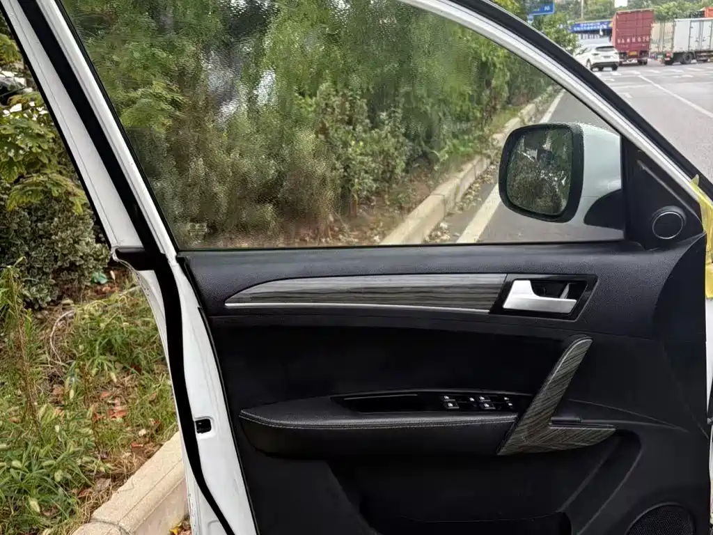 Zotye T600 2015 1.5T MT Flagship