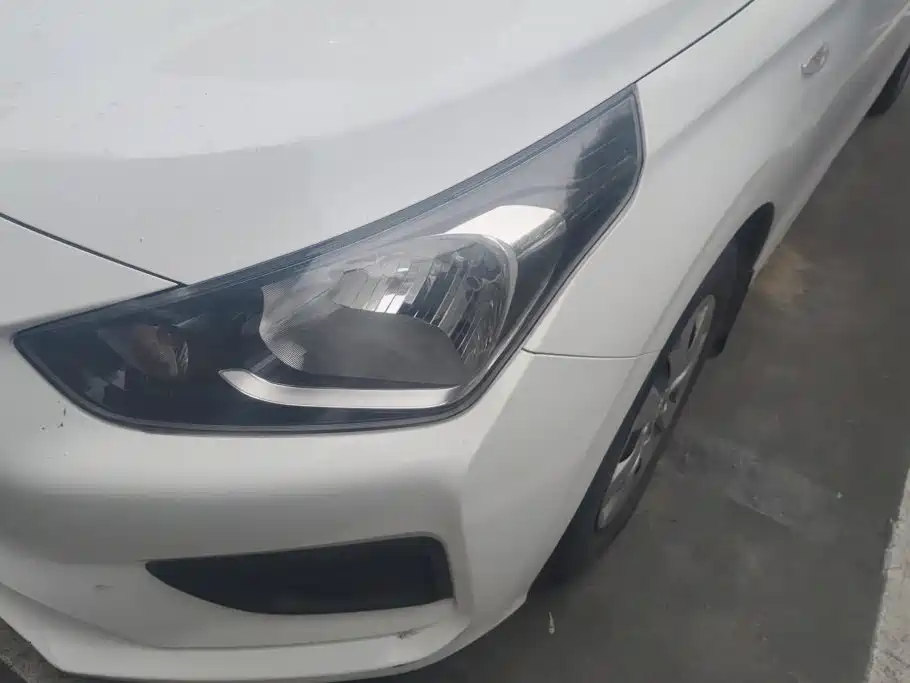 Hyundai Verna — миниатюра 5