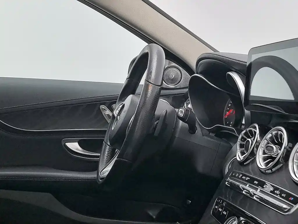 Mercedes-Benz C-Class — миниатюра 22