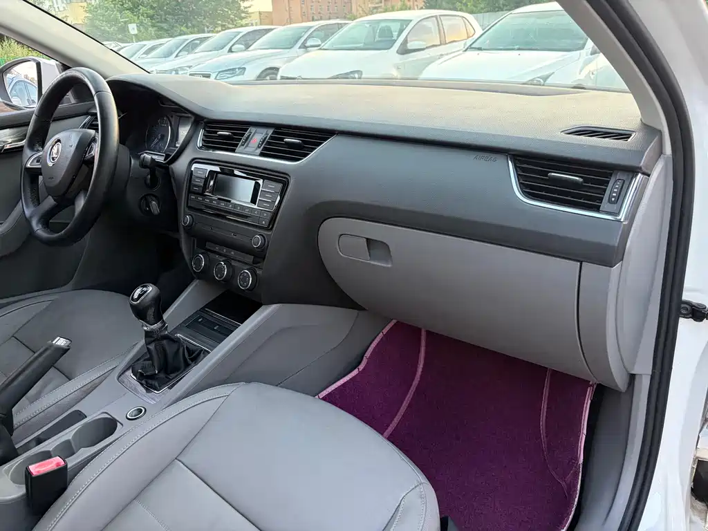 Skoda Octavia — миниатюра 13