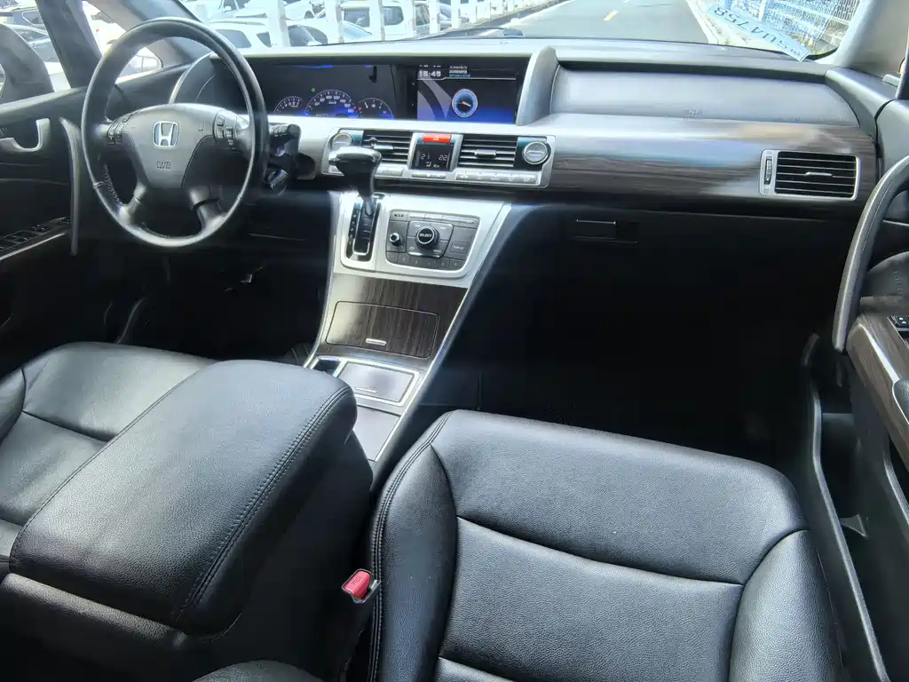 Honda Elysion — миниатюра 8