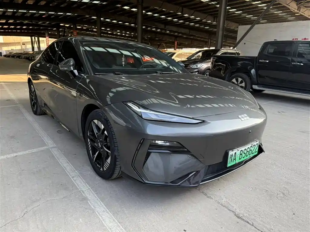 GEELY GALAXY GALAXY E8