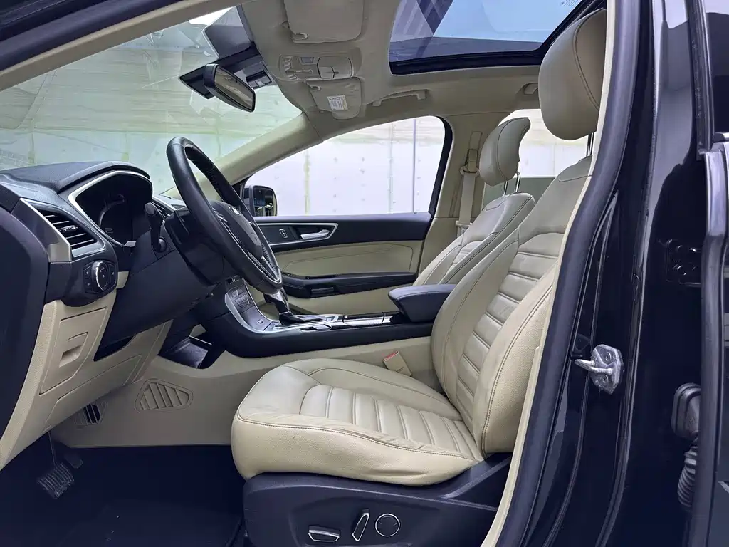 Ford Edge — миниатюра 8