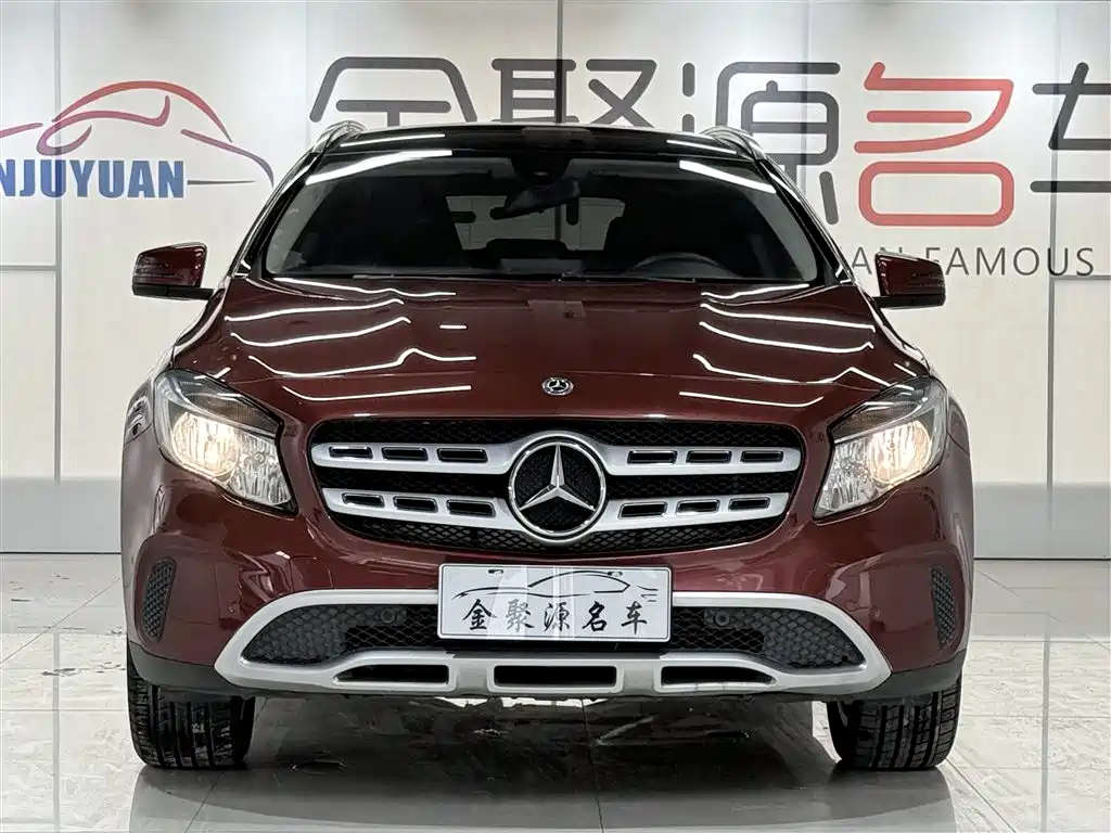 Mercedes-Benz GLA