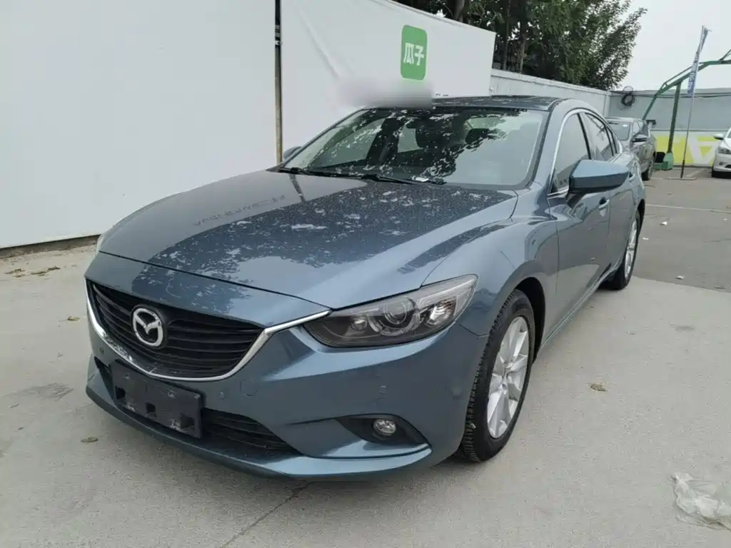 Mazda Atenza 2015 2.0L Luxury