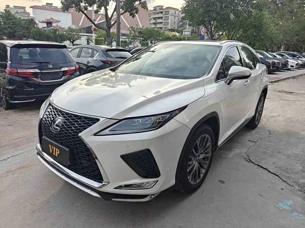 Купить Lexus RX