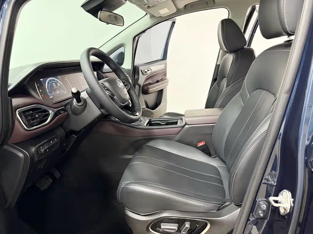 GAC Motor Trumpchi M6 — миниатюра 7