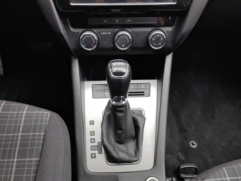 Skoda Octavia — миниатюра 13