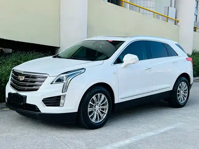 CADILLAC  XT5 2018