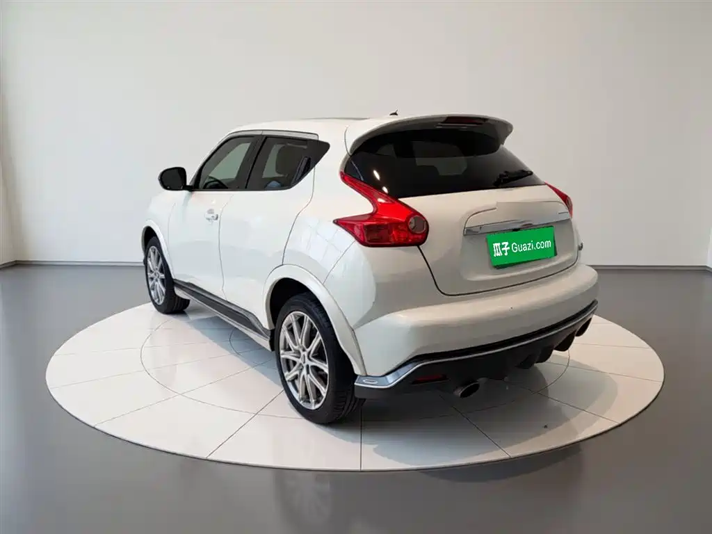 Infiniti ESQ 2014 1.6L
