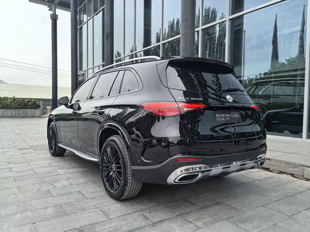 Mercedes-Benz GLC 2025 GLC 300 L 4MATIC 5 мест