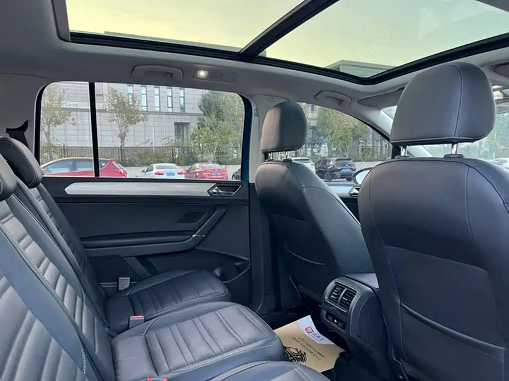 Volkswagen Touran — миниатюра 9