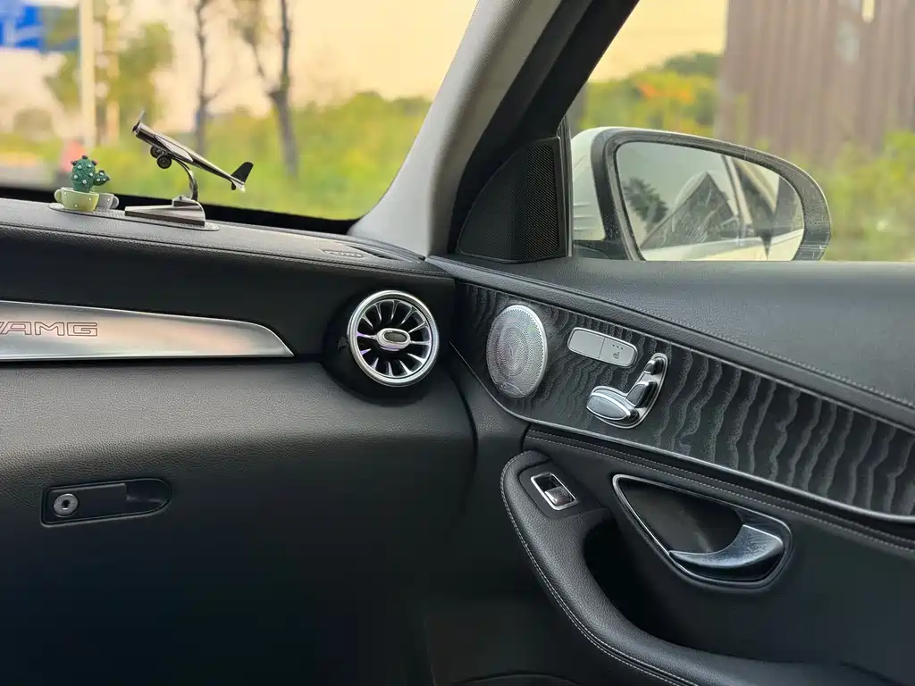 Mercedes-Benz C-Class — миниатюра 18