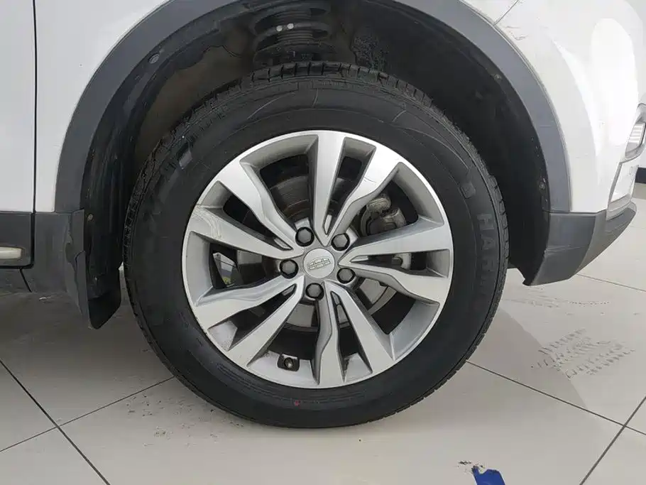 Geely Boyue — миниатюра 6