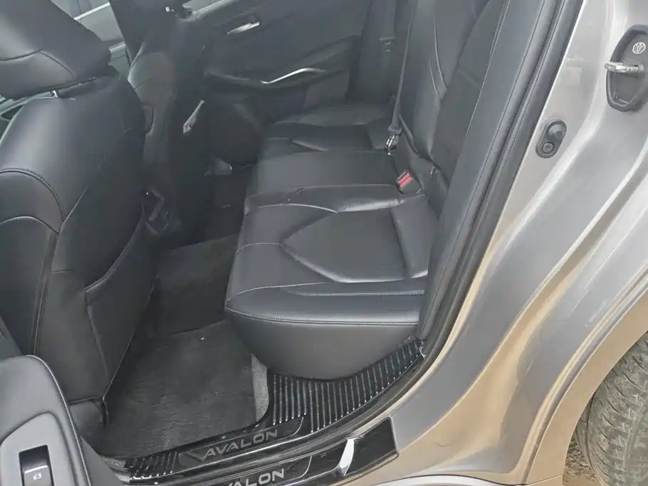 Toyota Avalon — миниатюра 11