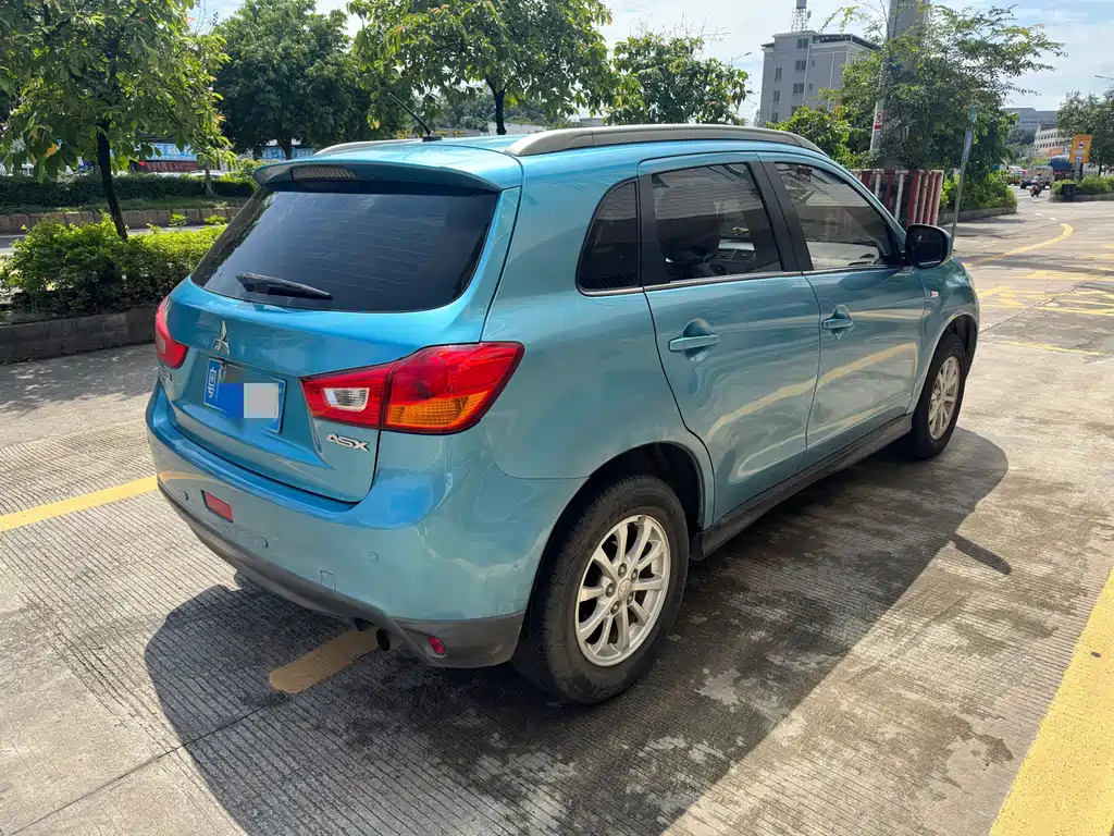 Mitsubishi ASX — миниатюра 9
